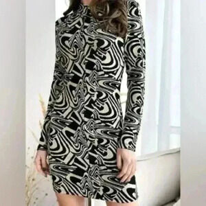 Zara Black and White Swirl Mini Dress size M